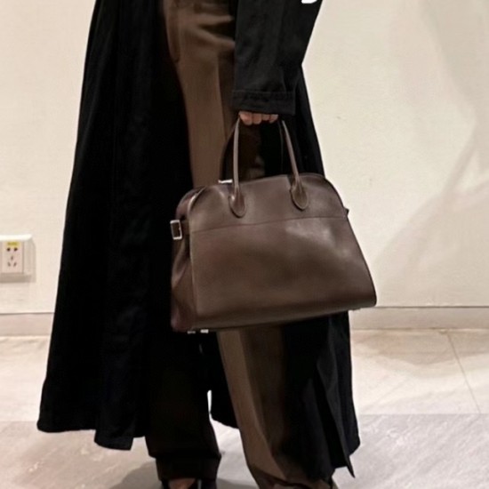 The Row Bags Top Quality
Small:26.20.18
Big:38.26.23