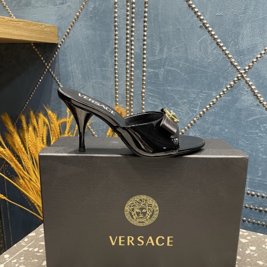Versace Shoes Fashion shoes
 Top Quality