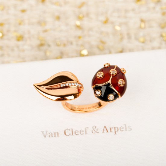 Van Cleef Jewelry Ring