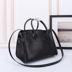 The Row Bags Top Quality
Small:26.20.18
Big:38.26.23