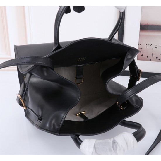 The Row Bags Top Quality
Small:26.20.18
Big:38.26.23