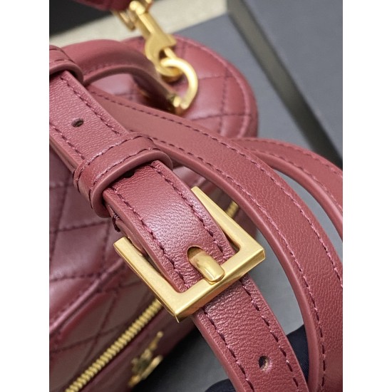 YSL Bags Top Quality
18×11×6.5 cm