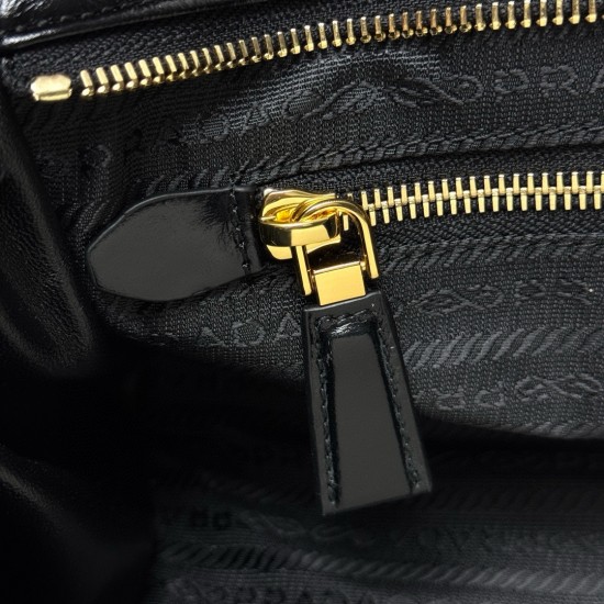 Prada Bags Top Quality
32x15.5x12cm