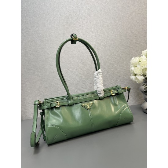 Prada Bags Top Quality
32x15.5x12cm