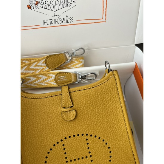 Hermes Bags Top Quality Evelyne 17cm
