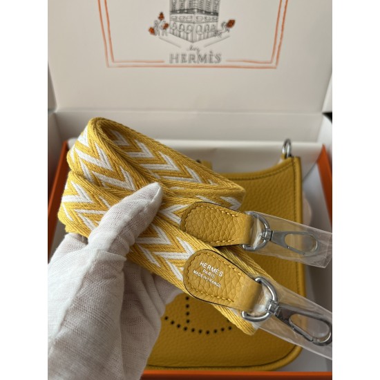 Hermes Bags Top Quality Evelyne 17cm

