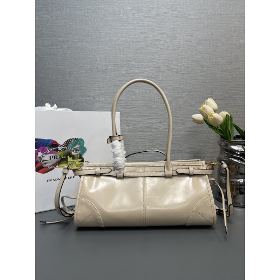 Prada Bags Top Quality
32x15.5x12cm