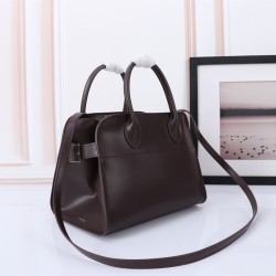 The Row Bags Top Quality
Small:26.20.18
Big:38.26.23