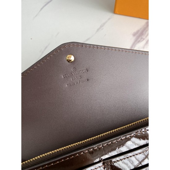 LV Bags High Quality Flip Wallet
