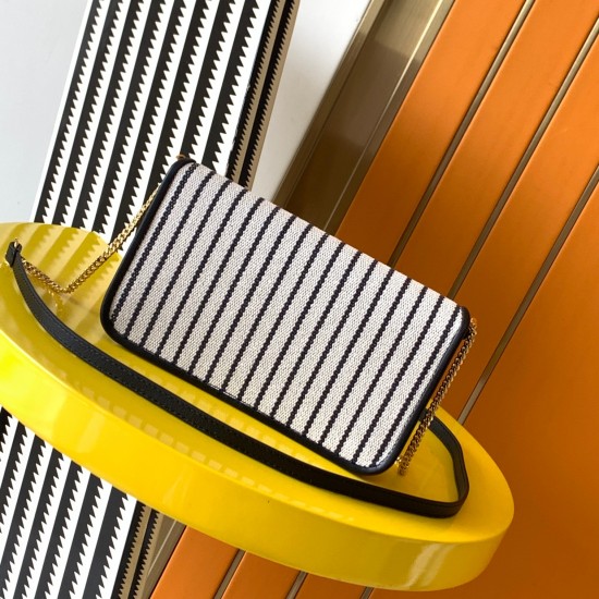 YSL Bags Top Quality
18x11x2cm