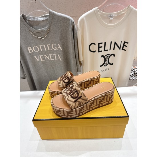 Fendi Shoes Top Quality