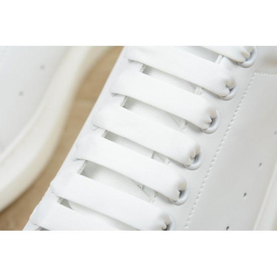 McQueen Shoes High Quality
women 35-40 

men 39-44