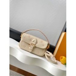 LV Bags Top Quality NANO DIANE
19*10.5*6