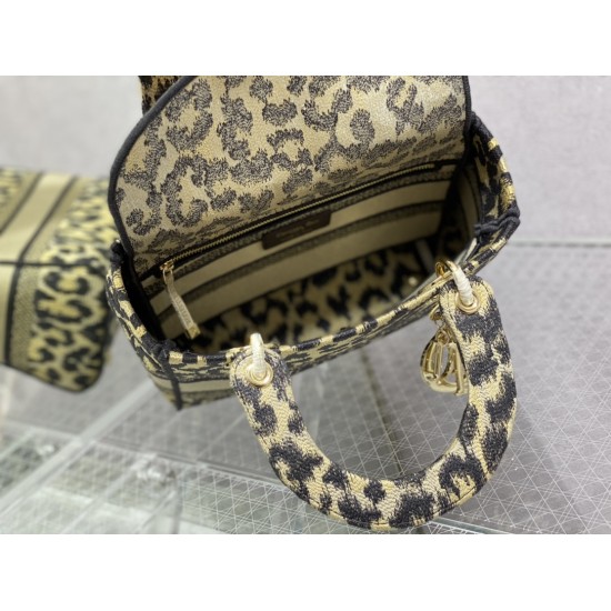 Dior Bags Top Quality
Five Grid