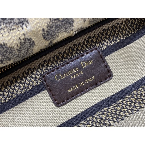 Dior Bags Top Quality
Five Grid